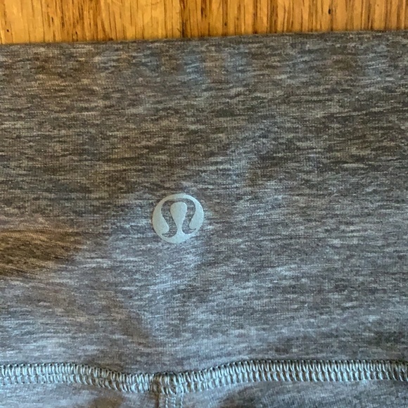 LULULEMON LEGGINGS // Size 8 - Picture 3 of 5